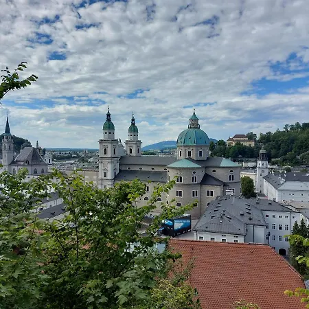 Zirmweber-haus Apartmán *